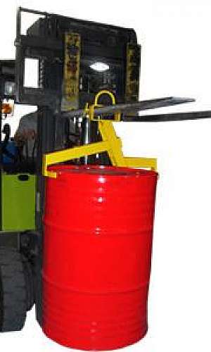 Garra para tambores de 200L na vertical Garra para tambores de 200L na vertical